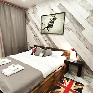 Banksy House Апартаменты